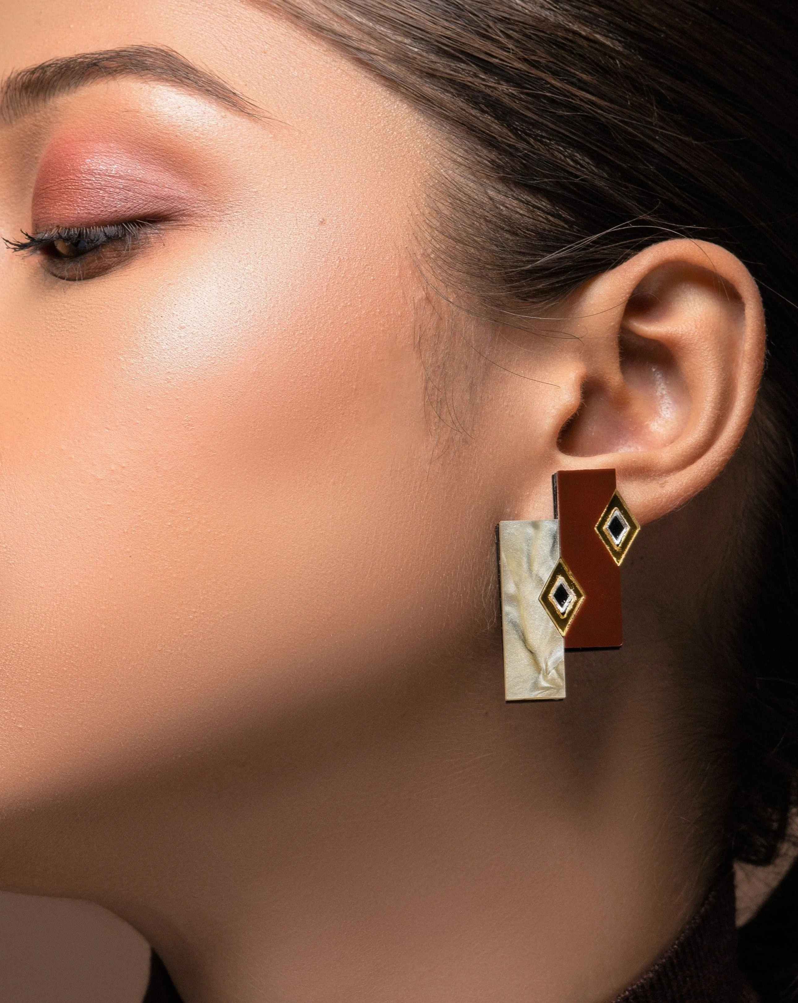 Brunt Sienna Stud