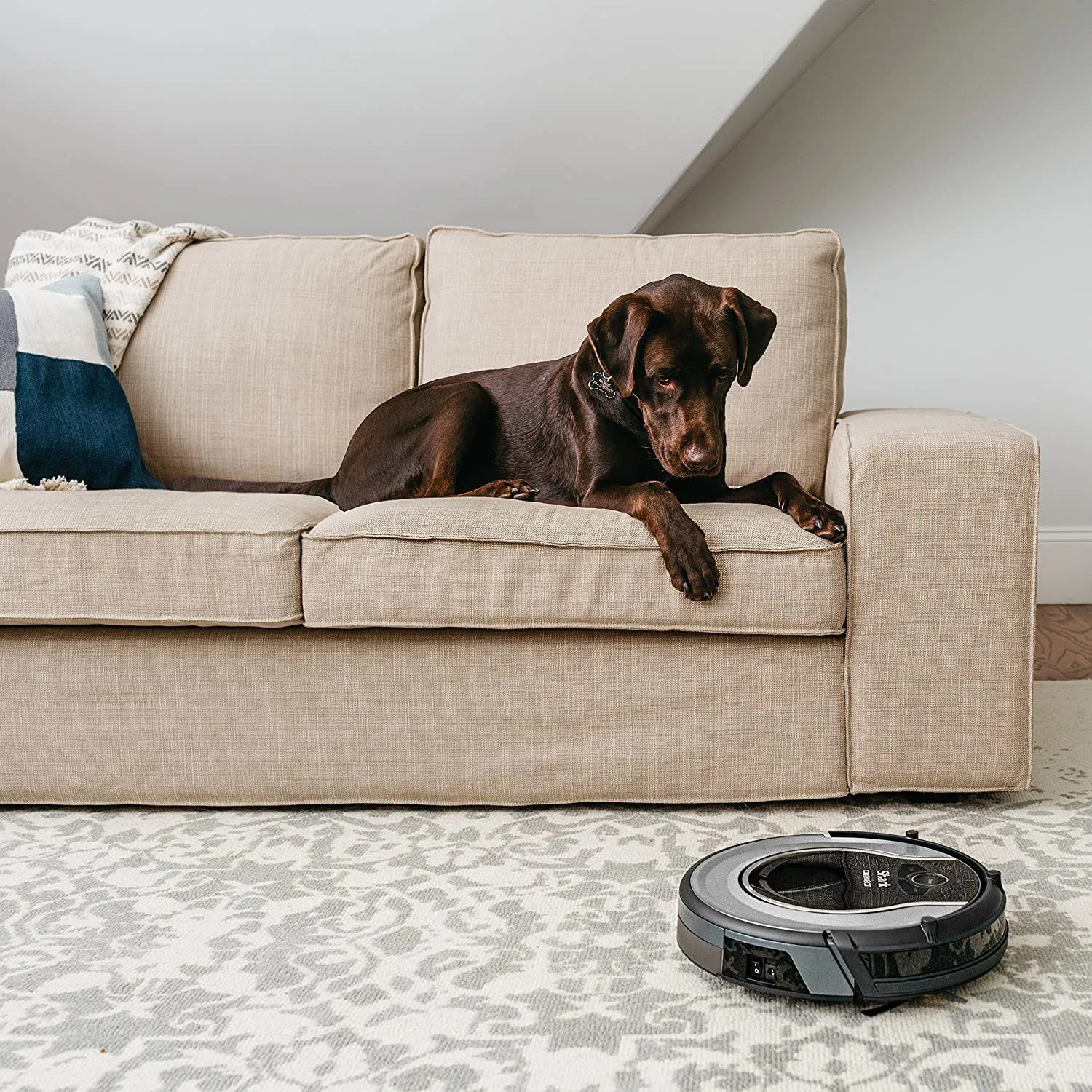 Shark ION Robot Vacuum with Optional Scheduled Cleaning RV720 (Refurbished)